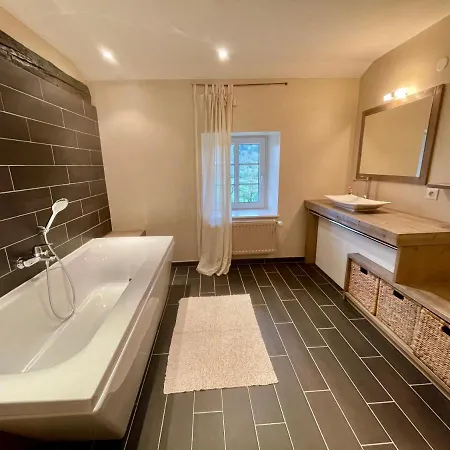 Holiday home Chalet Chez Odile Avec Sauna *